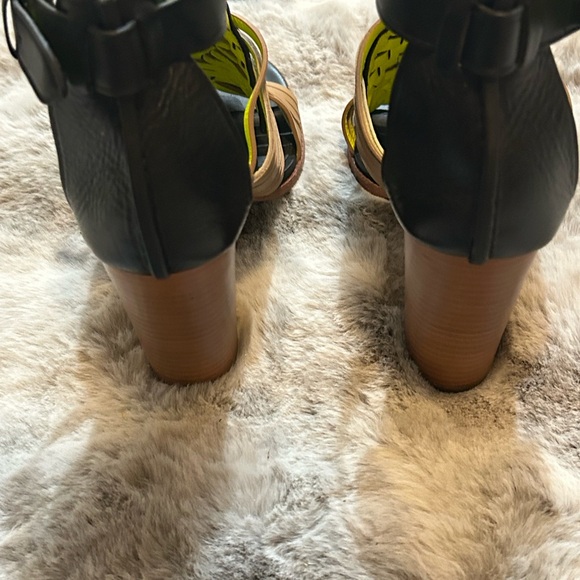 Coach | Lorrie Leather woven block heel sandals 8.5 - Picture 7 of 8